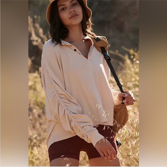 FP Movement by Free People Flow State Layer-Thermal Top in Bright Orange 🧡 - Picture 3 of 7